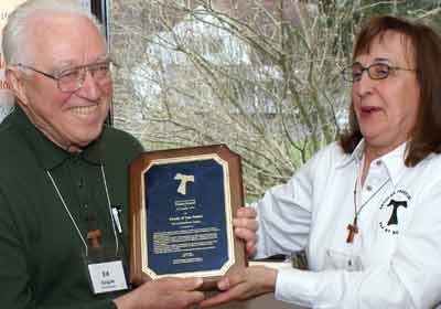 Ed Czapla receives award